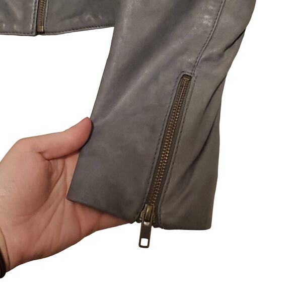 Trouve Size Small Women's Leather Moto Jacket - Picture 5 of 10